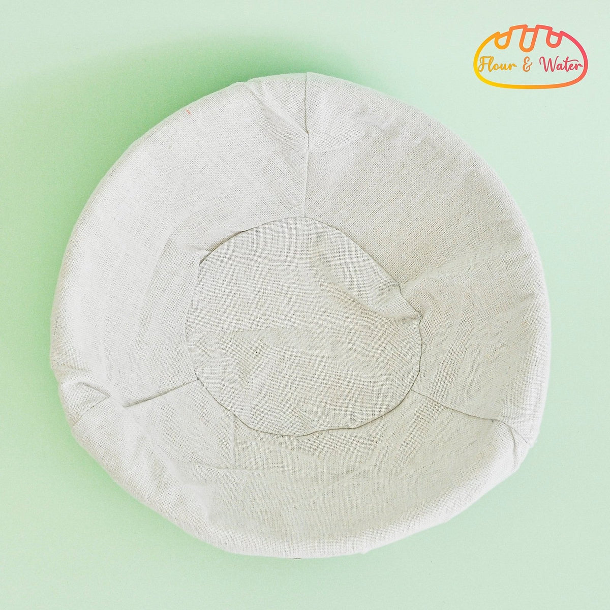 Round banneton with cloth liner, top view